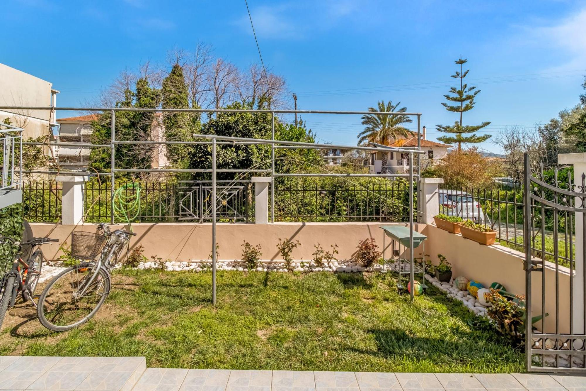 Paraskevi Appartement *